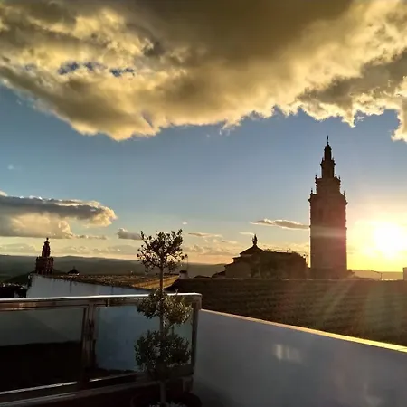 Oasis Familiar Hotel 2*