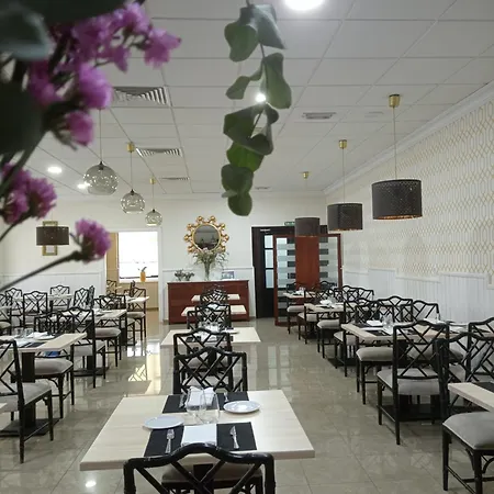 Oasis Familiar Hotel Jerez De Los Caballeros