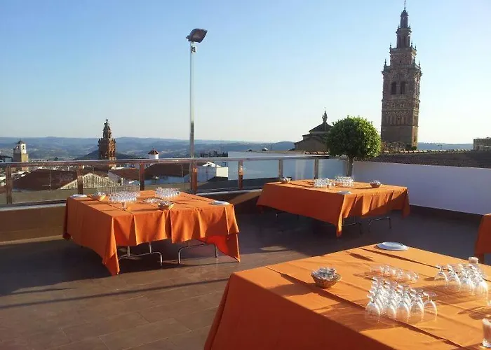 Oasis Familiar Hotel 2*